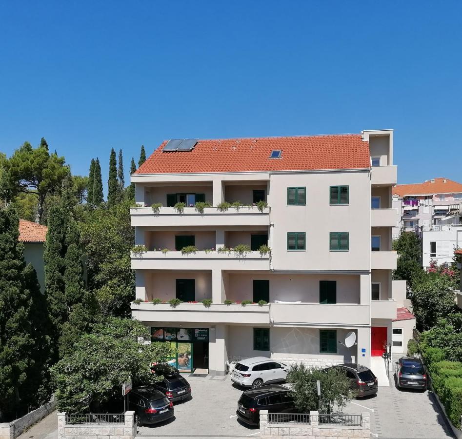 Apartments Smokva Makarska Eksteriør bilde