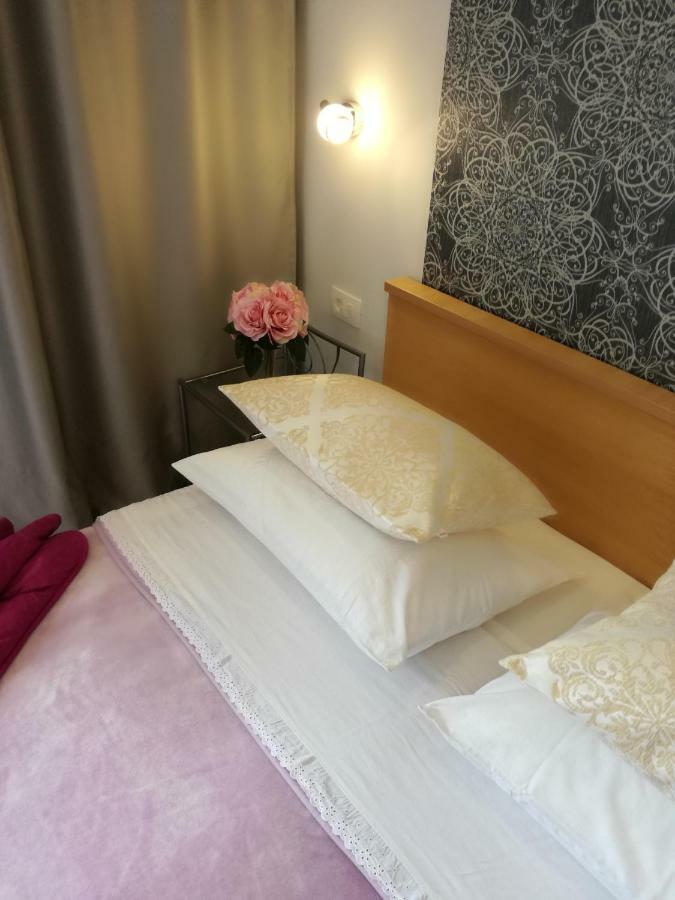 Apartments Smokva Makarska Eksteriør bilde