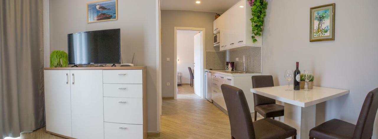 Apartments Smokva Makarska Eksteriør bilde