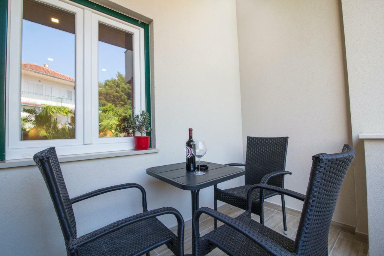 Apartments Smokva Makarska Eksteriør bilde