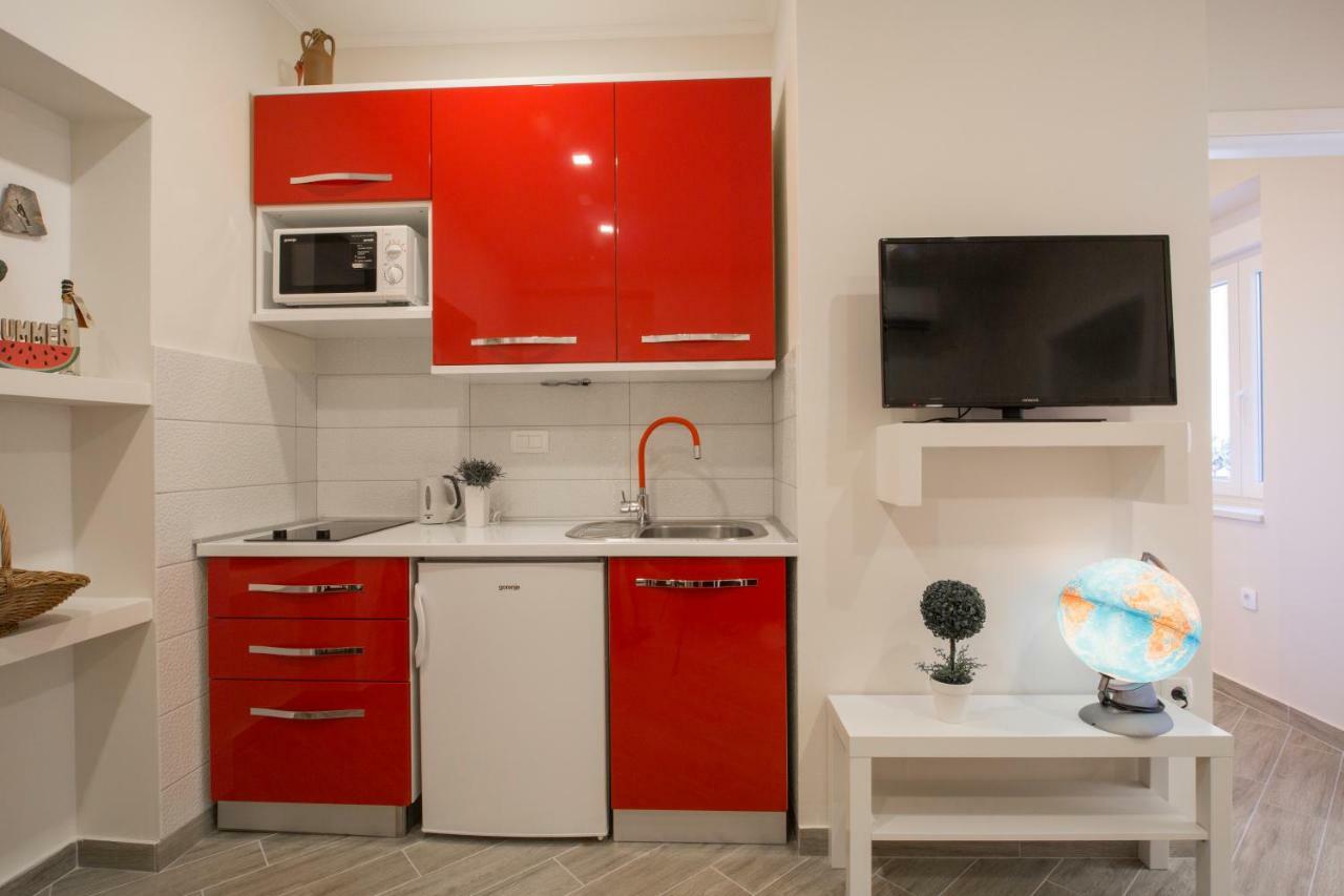 Apartments Smokva Makarska Eksteriør bilde