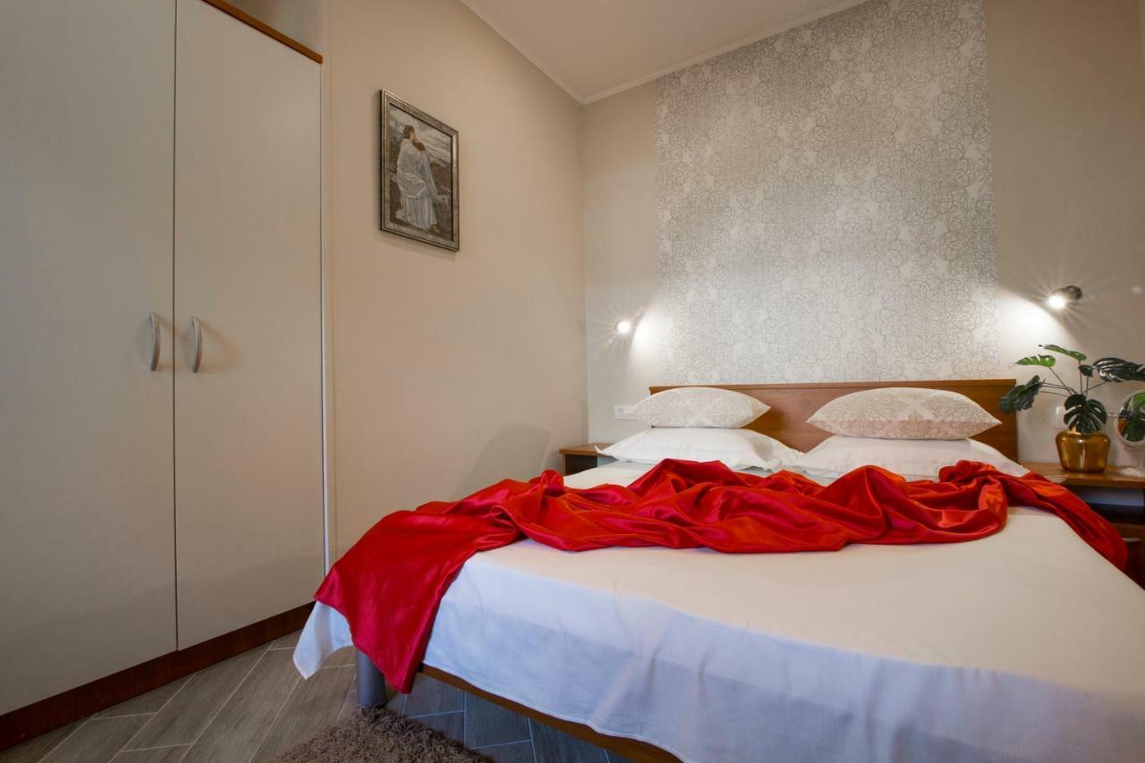 Apartments Smokva Makarska Rom bilde