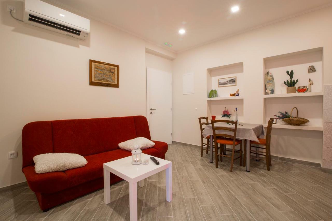 Apartments Smokva Makarska Eksteriør bilde